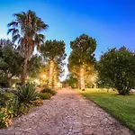 Con Parco E Piscina וילה
