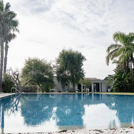 Con Parco E Piscina * סן מיקלה סלנטינו