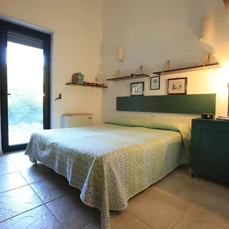 Con Parco E Piscina *