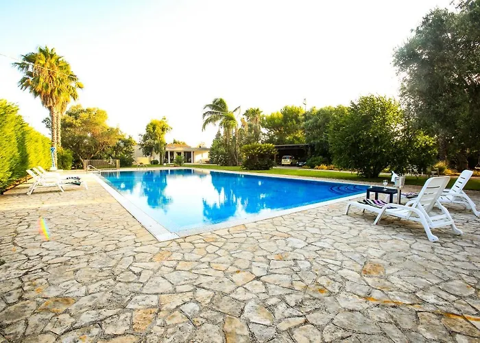 Con Parco E Piscina וילה *