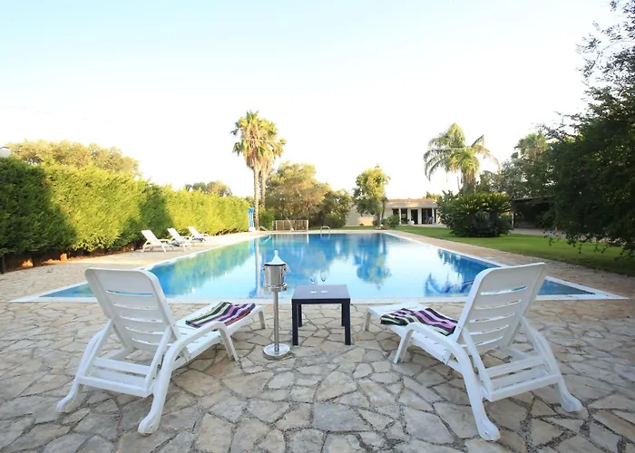 Con Parco E Piscina * סן מיקלה סלנטינו