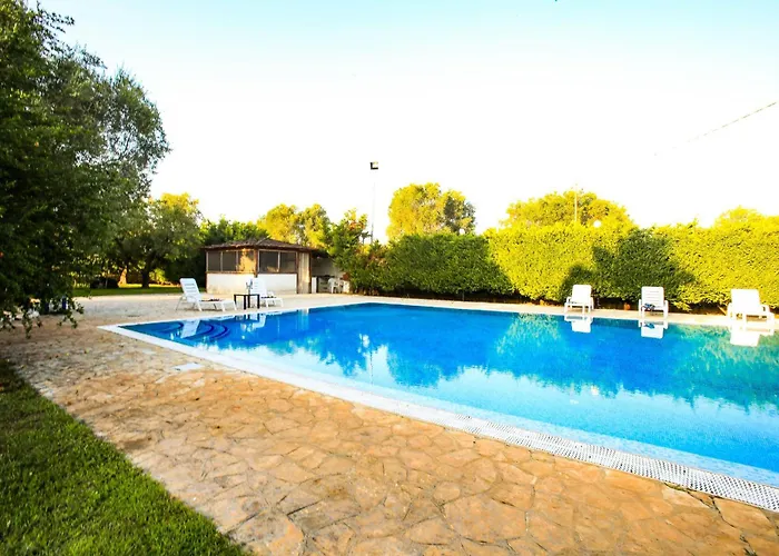 Con Parco E Piscina וילה *