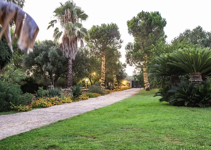 Con Parco E Piscina * סן מיקלה סלנטינו